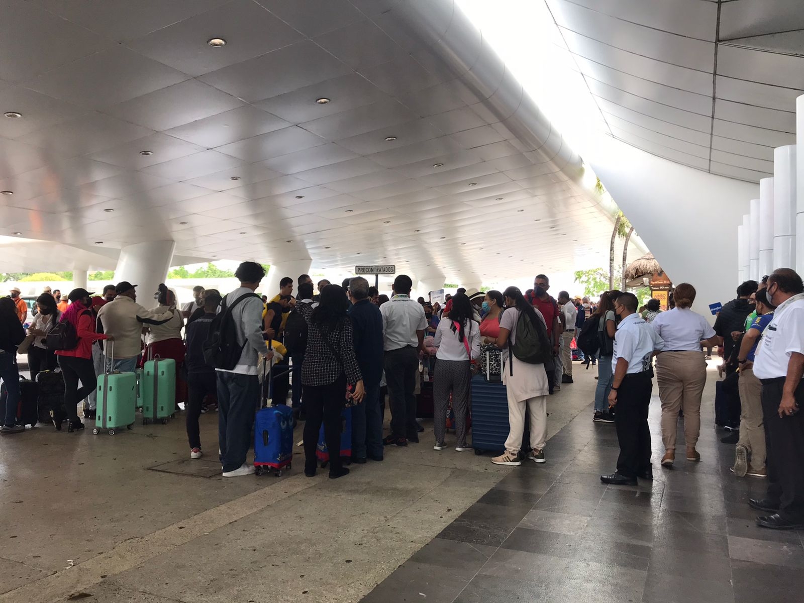 El aeropuerto de Cancún superó los 570 vuelos programados este viernes, de los cuales en su mayoría serán internacionales