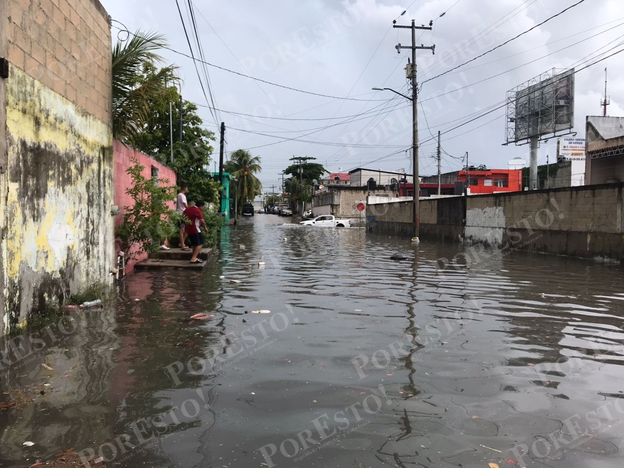 Lluvias provocan inundaciones en la Región 102 de Cancún: VIDEO