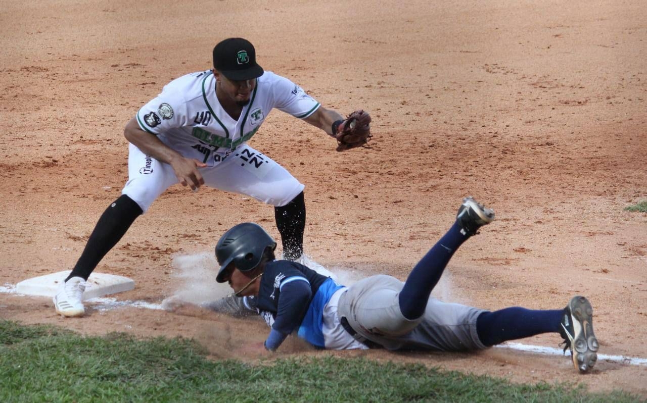 Los Tigres de Quintana Roo caen ante los Olmecas de Tabasco en el primer juego de los Playoffs