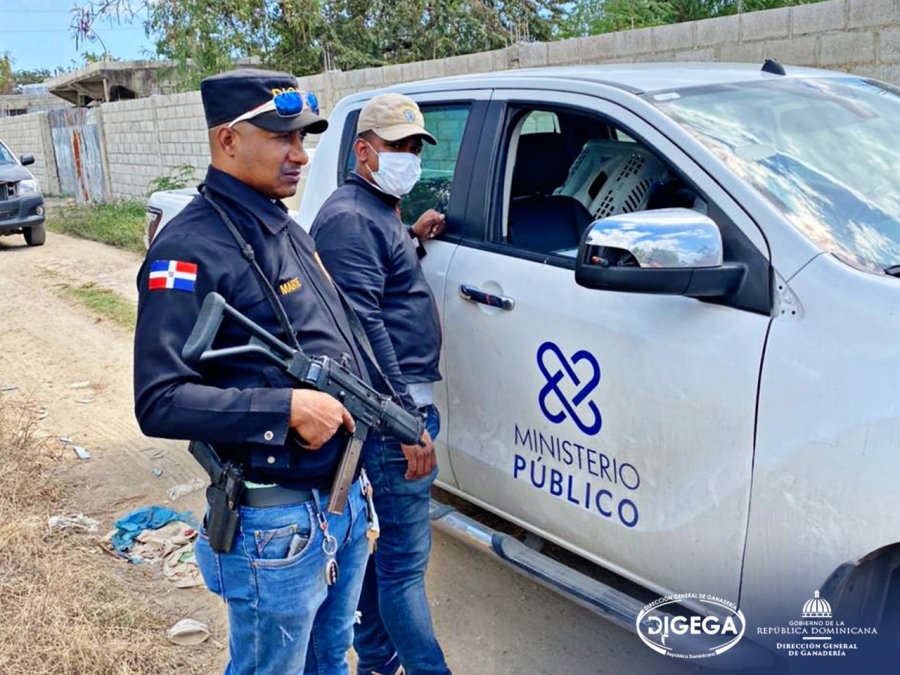 El hecho quedó documentado por una cámara de seguridad que se encontraba en el lugar