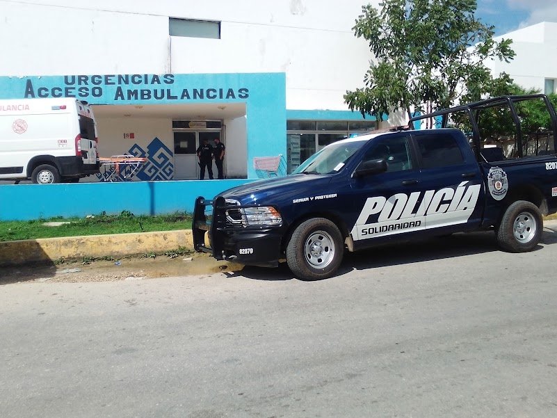 El supuesto narcomenudista fue llevado al Hospital General de Playa del Carmen en calidad de detenido