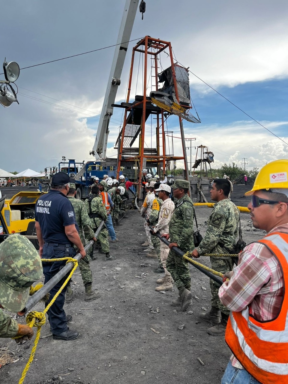 Mineros atrapados en Coahuila: Ésta es la nueva estrategia de Protección Civil para rescatarlos