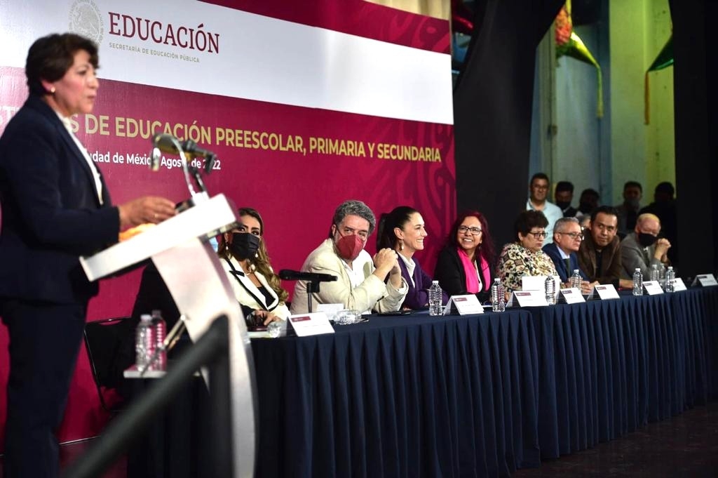 Presenta SEP plan de estudios de preescolar, primaria y secundaria