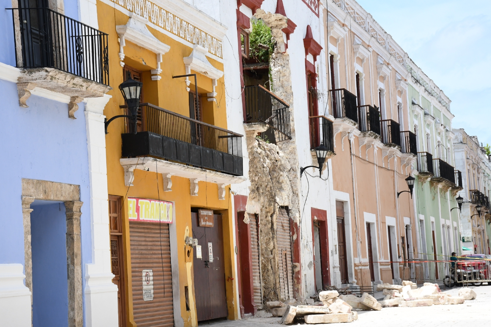 El clima de la región acelera la degradación del material