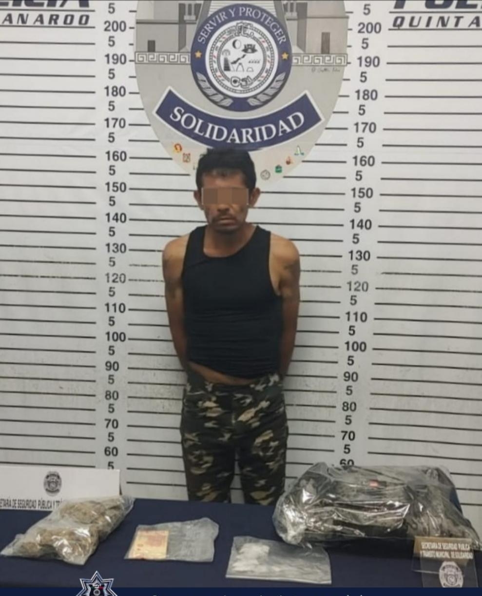 Detienen a campechano con 27 bolsitas de droga en Playa del Carmen