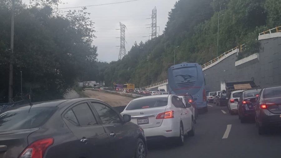 Tras nueve horas de bloqueo liberan la carretera México - Pachuca