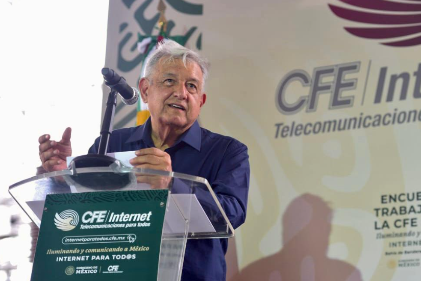 AMLO pide ayuda a CFE para instalar 2 mil 800 antenas y llevar internet a todo el país