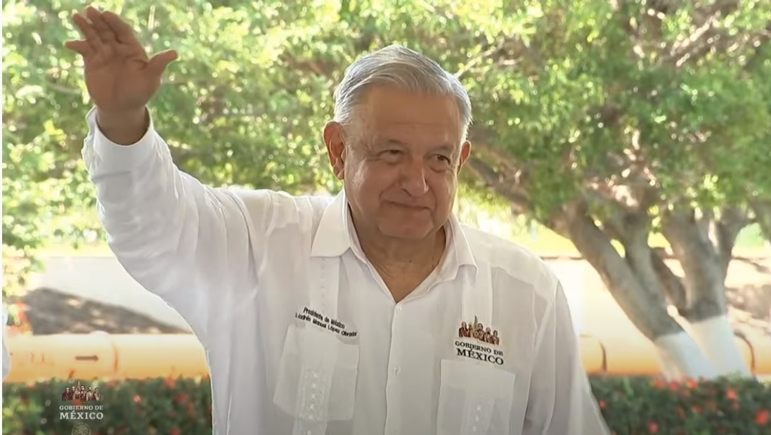 AMLO se reúne con trabajadores de la CFE en Sinaloa; busca internet para todos: EN VIVO