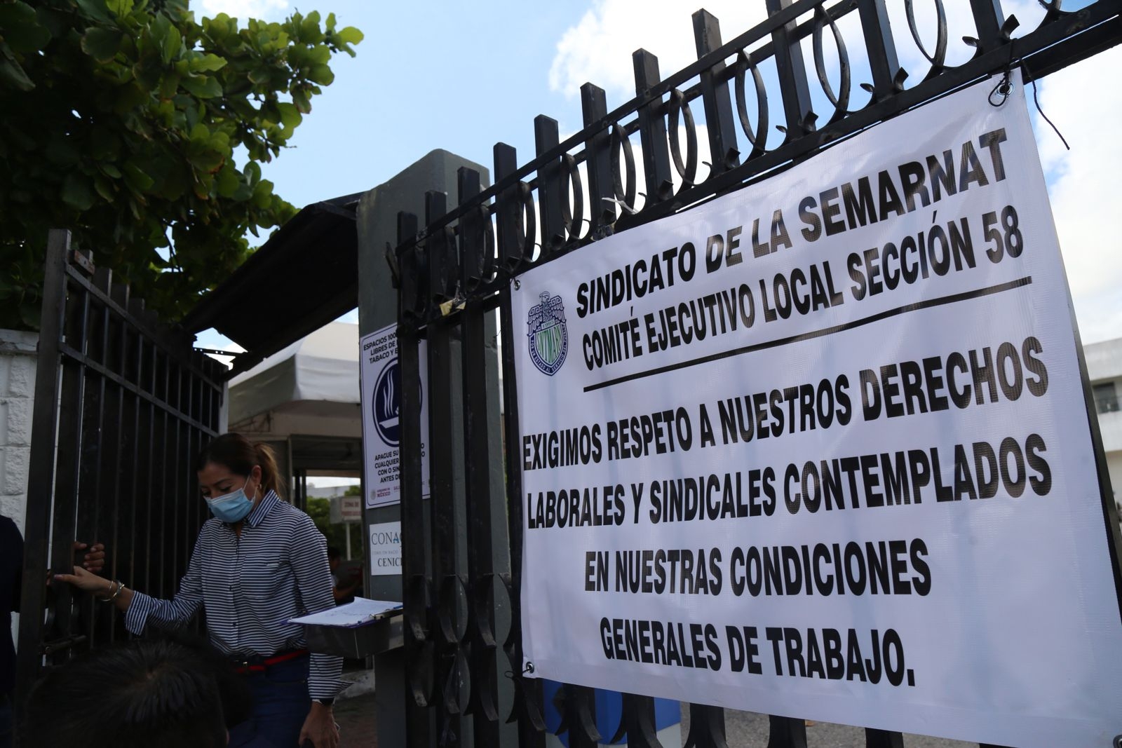 Esta es la tercera ocasión que los sindicalizados de la Semarnat se manifiestan en Mérida