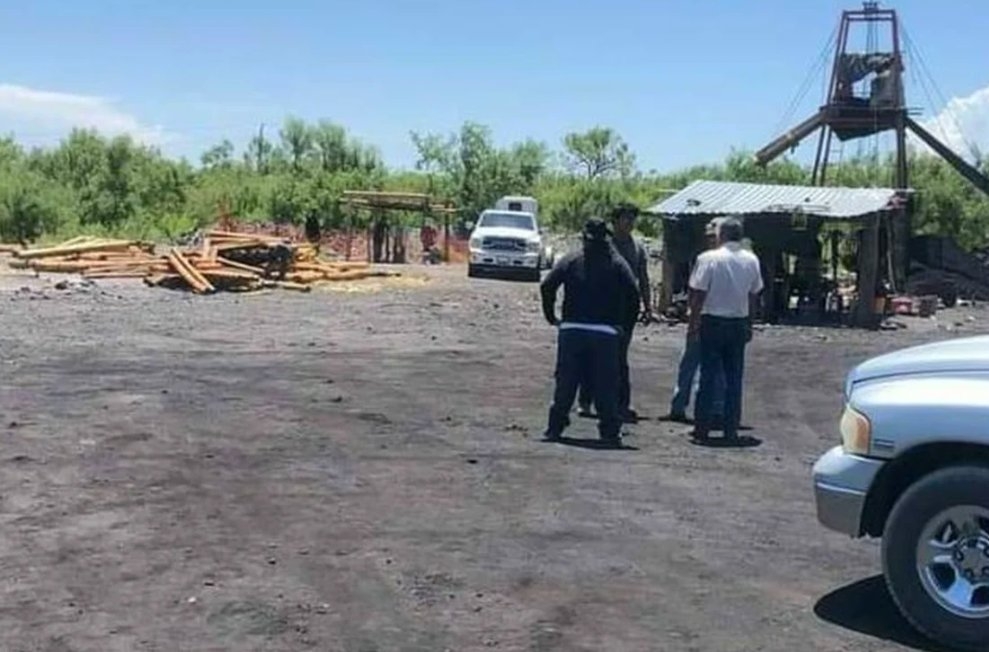 Colapsa mina en Coahuila y deja a 9 mineros atrapados