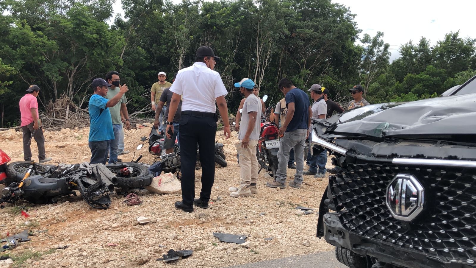 La mujer fue llevada a las instalaciones de la Policía de Tránsito para verificar que no estuviese bajo una droga o en estado etílico tras el accidente en Gran Santa Fe de Cancún