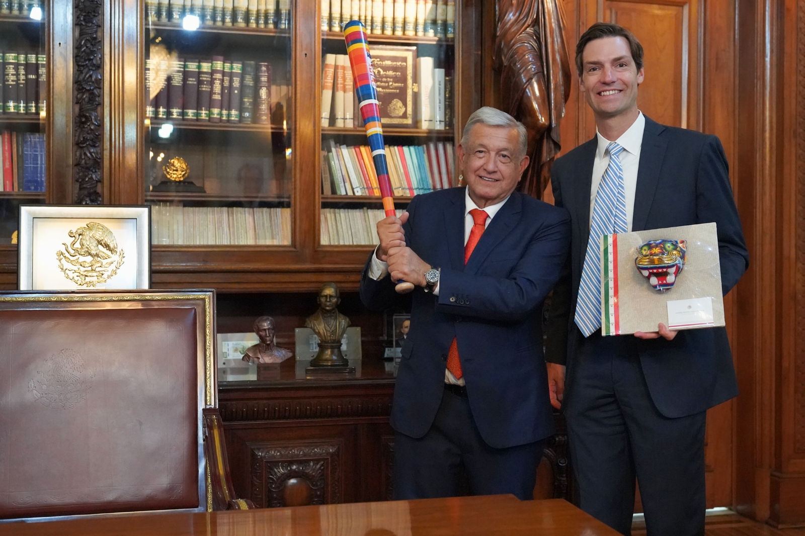 AMLO recibe a directivos de la MLB en Palacio Nacional