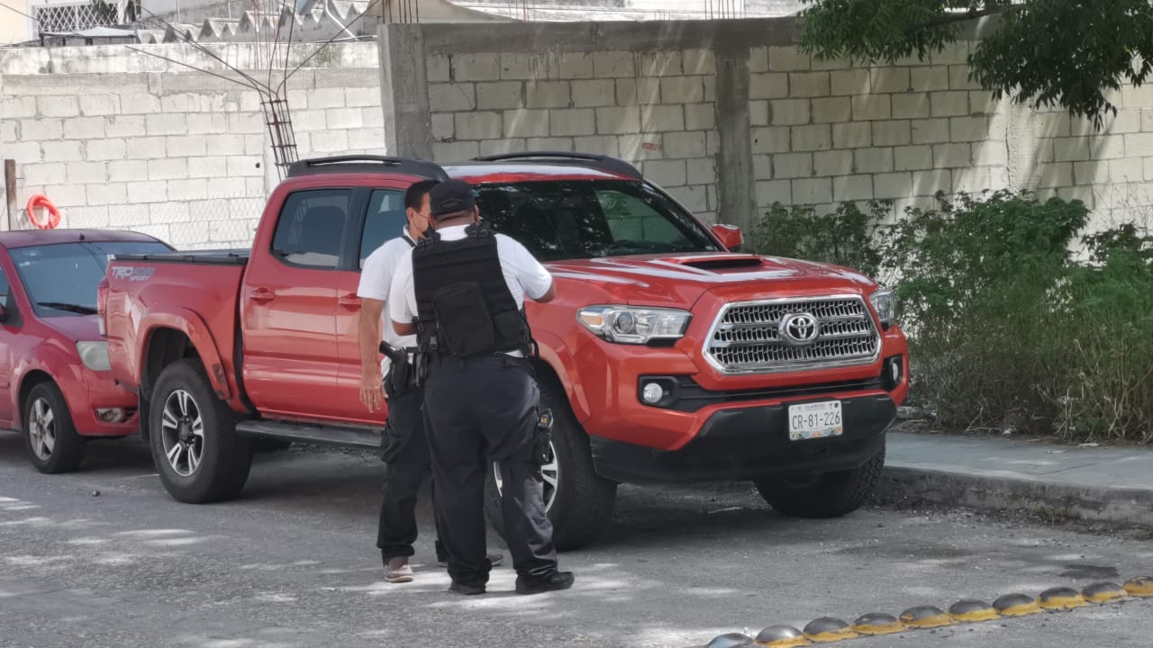 Recuperan camioneta de lujo tras un robo a mano armada en Ciudad del Carmen