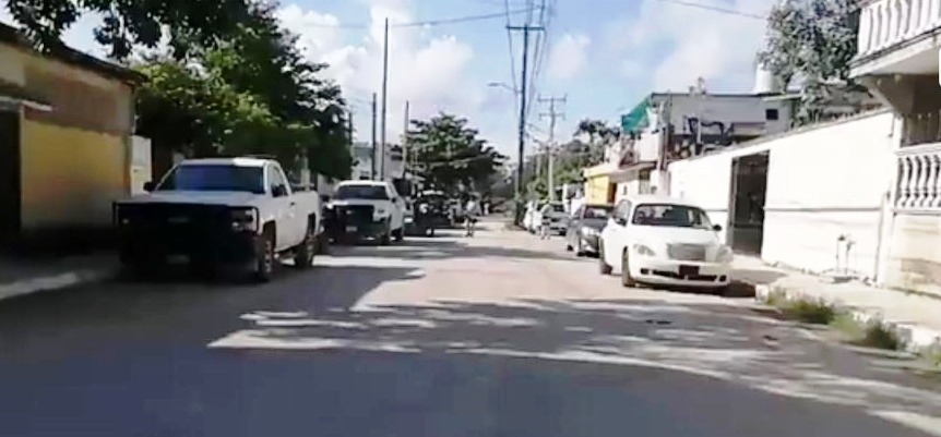 Encuentran muerto a un hombre dentro de un BMW en calles de Tulum