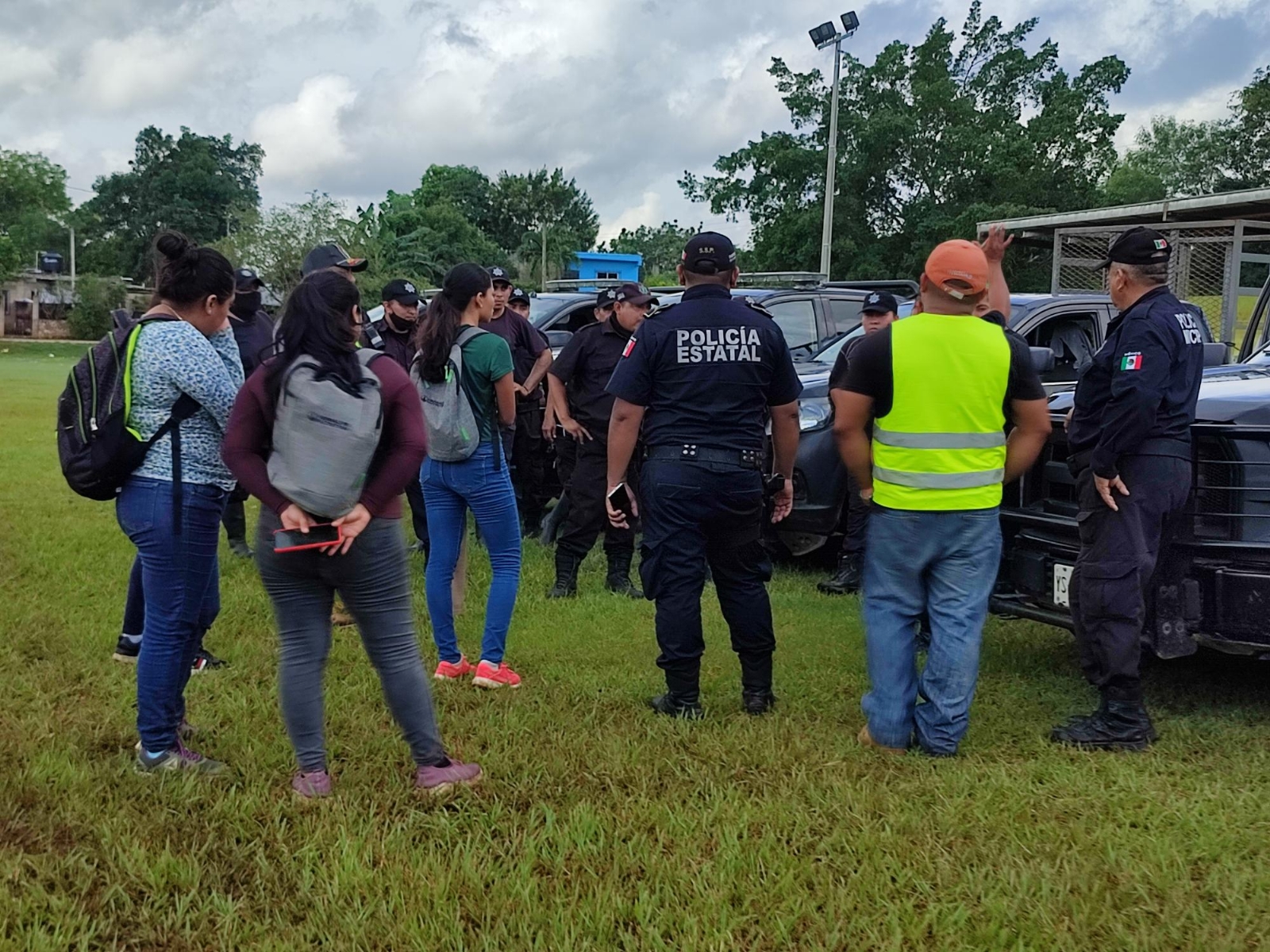 Encuentran a abuelito con Alzheimer desaparecido en el monte desde el lunes en Peto