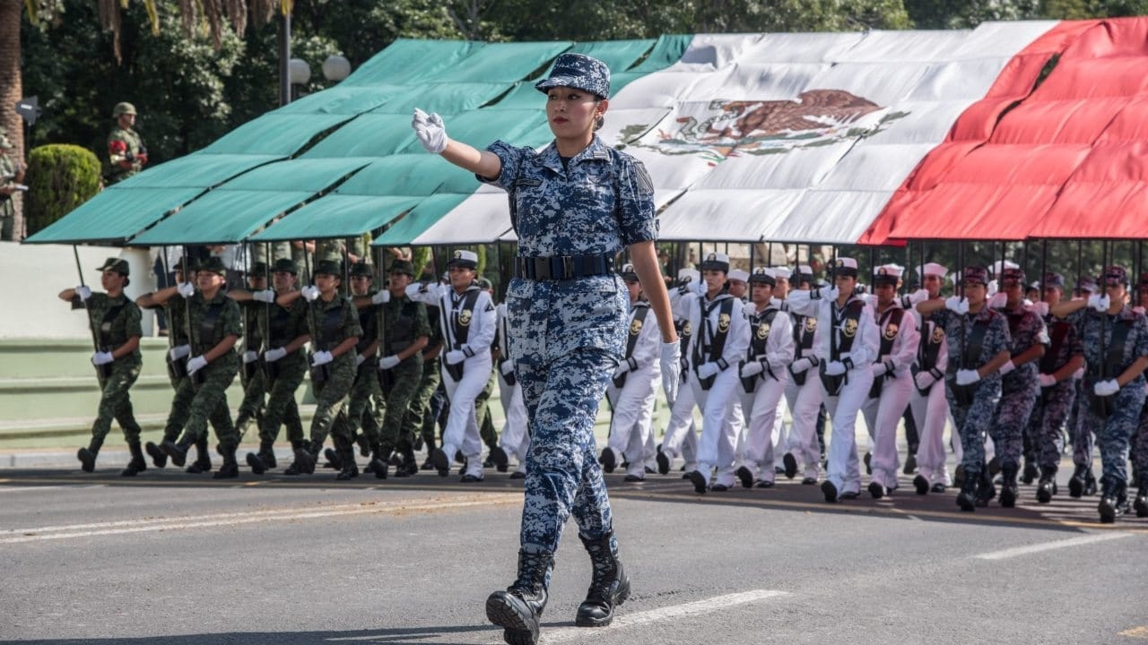 AMLO llamó a los senadores a apoyar para que Ejército siga en las calles hasta 2028