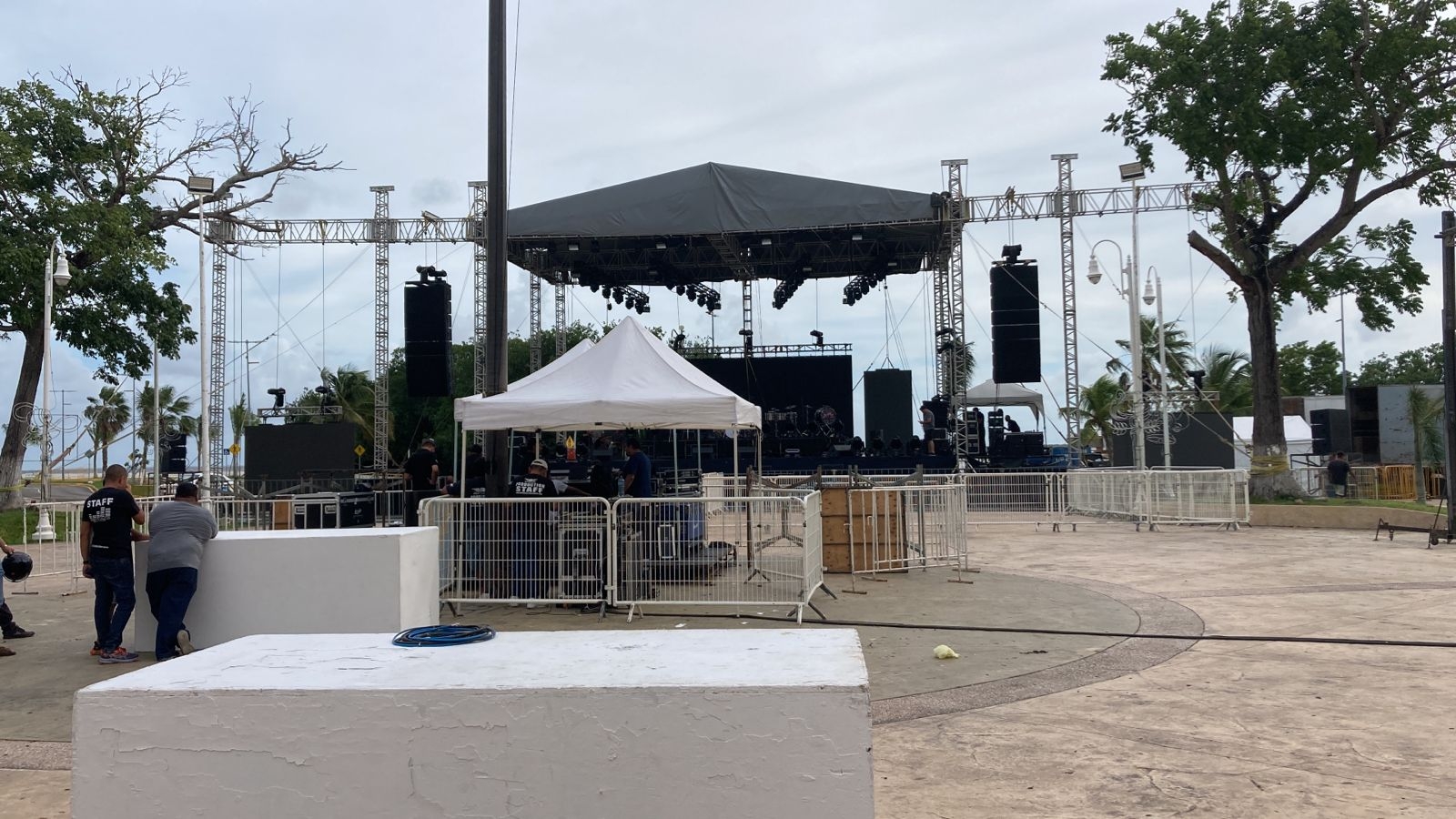 El escenario donde cantará el grupo Calibre 50 estará en la Explanada de la Bandera en Chetumal