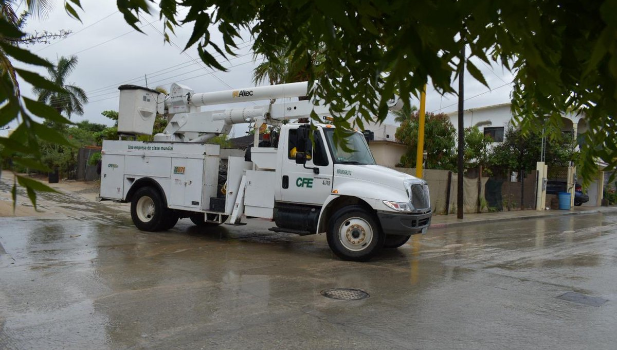 CFE se prepara para posibles afectaciones por Tormenta Tropical Lester