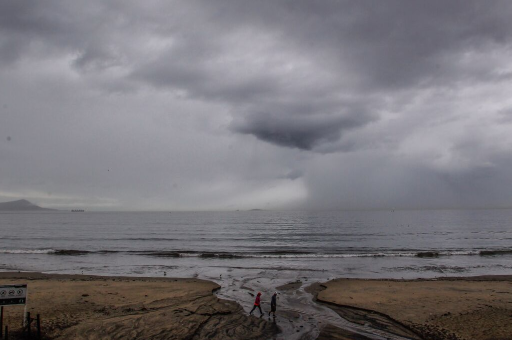 Tormenta Tropical Madeline se desplaza hacia el Noroeste de México y se mantiene en observación