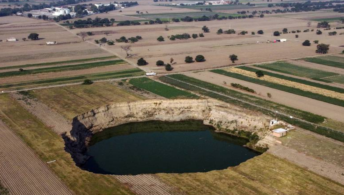 Socavón de Puebla se hace más grande; habitantes culpan al sismo