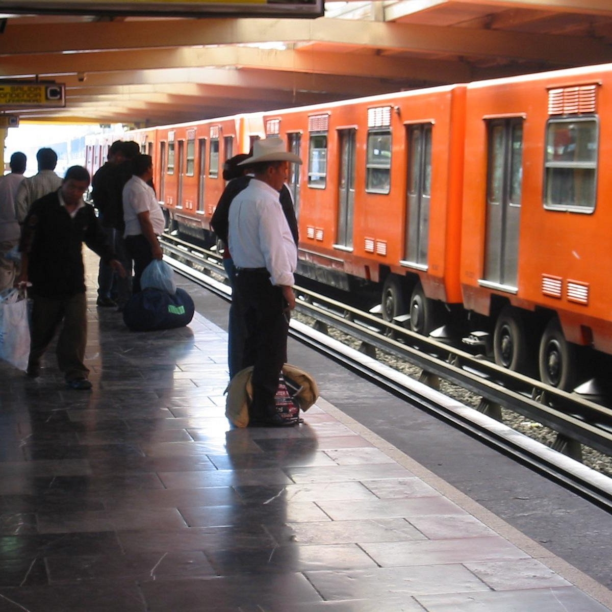 Reanudan servicio de la Línea B del Metro en la CDMX tras incidente