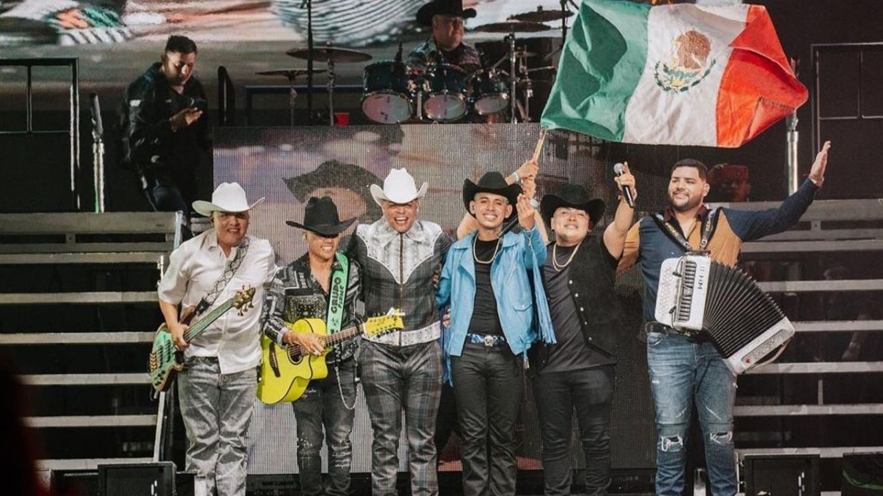 Así van los preparativos para el concierto de Grupo Firme en el Zócalo de la CDMX: VIDEO