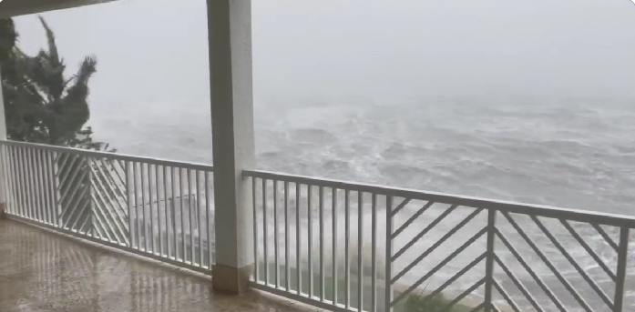 El Centro Nacional de Huracanes espera marejadas ciclónicas potencialmente mortales, vientos catastróficos e inundaciones en Florida