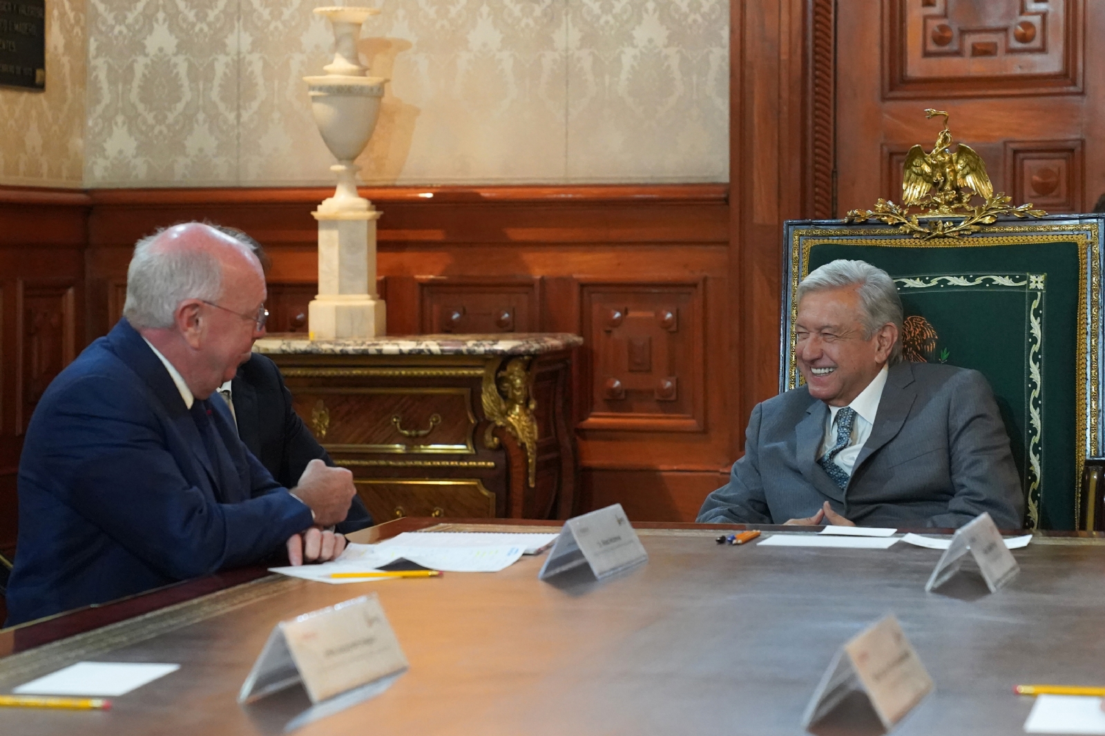AMLO se reune con Ross McInnes, Presidente de Safran Internacional en la CDMX