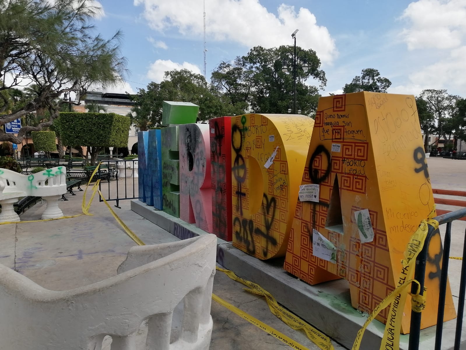 Es la segunda ocasión que el Ayuntamiento de Mérida denuncia a manifestantes por destruir monumentos de la ciudad