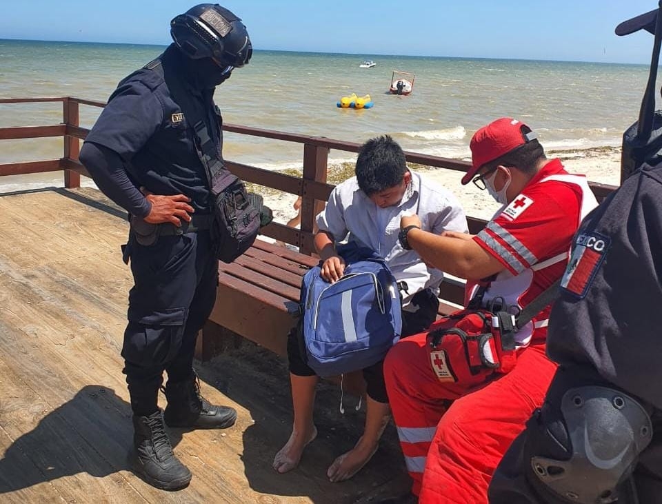 Joven de 23 años se intoxica tras ingerir pastillas en pleno malecón de Progreso