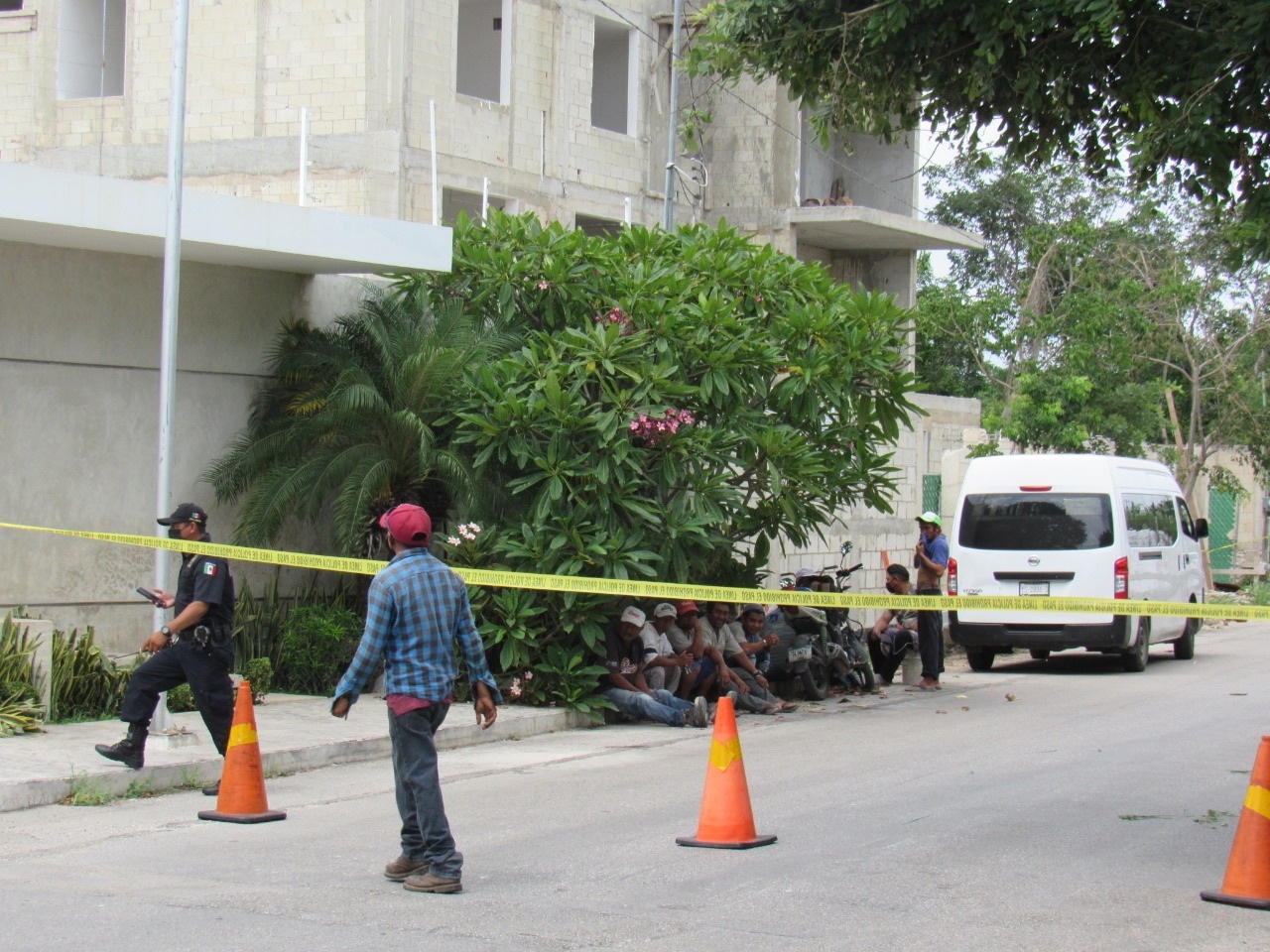 El joven se desplomó de una altura 20 metros en una construcción en la colonia Montebello de Mérida