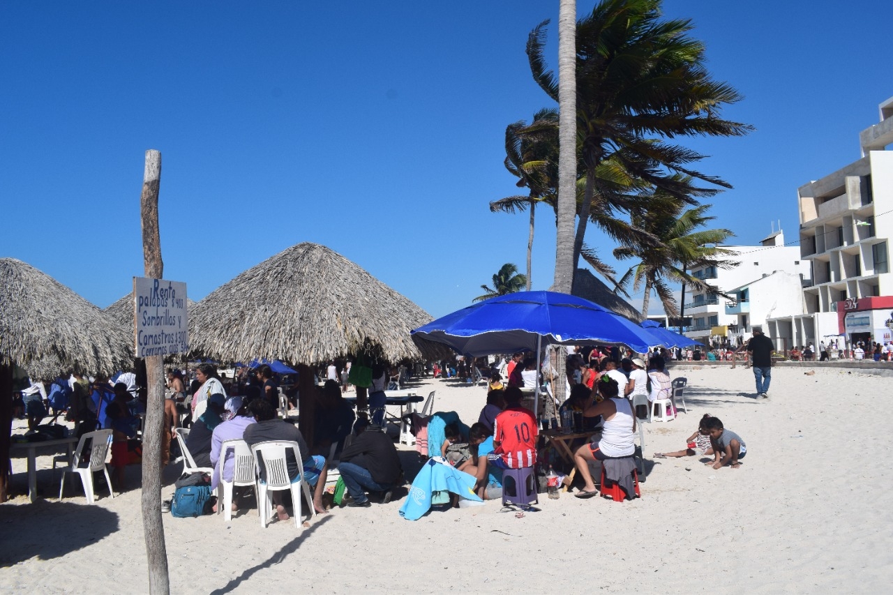 Gobierno de Yucatán interviene en los cobros excesivos de palaperos en Progreso