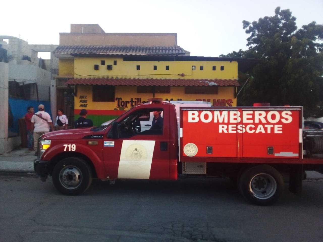 Fuga de gas en Playa del Carmen genera movilización de Bomberos