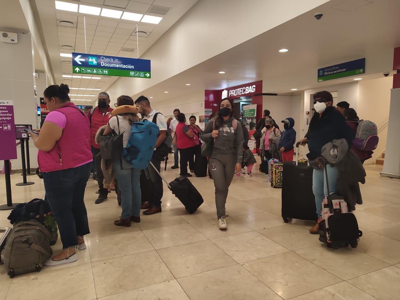 Jornada de retrasos en el aeropuerto de Mérida; se registran 13 vuelos afectados