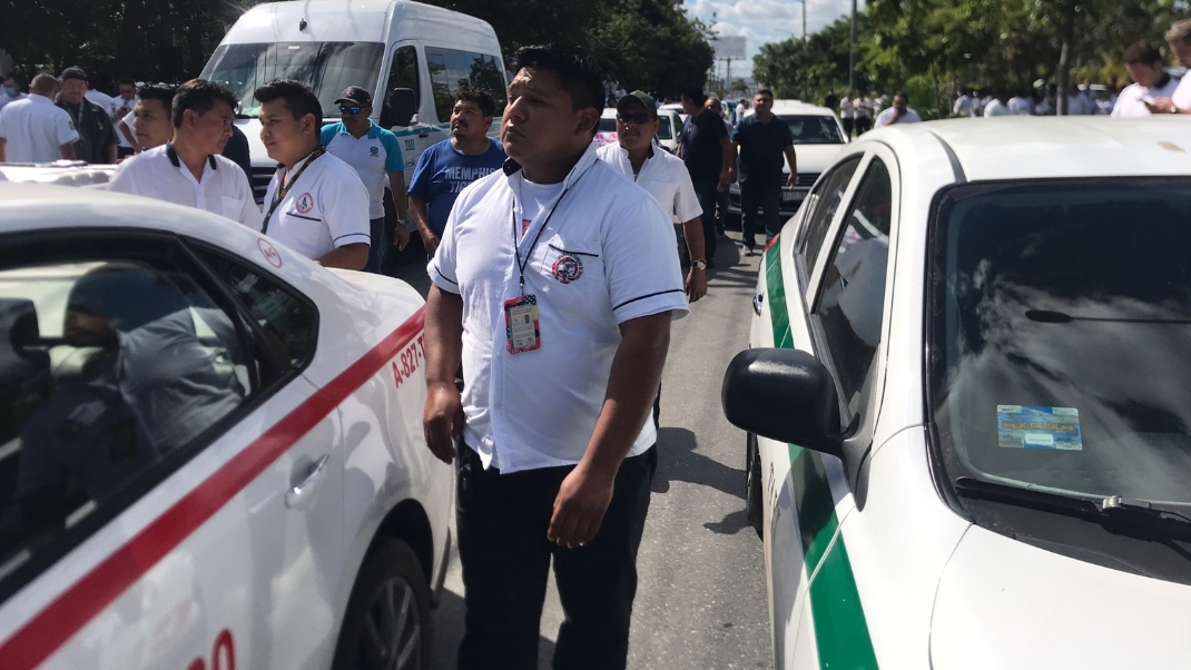 Los taxistas se niegan a que Uber opera en Quintana Roo