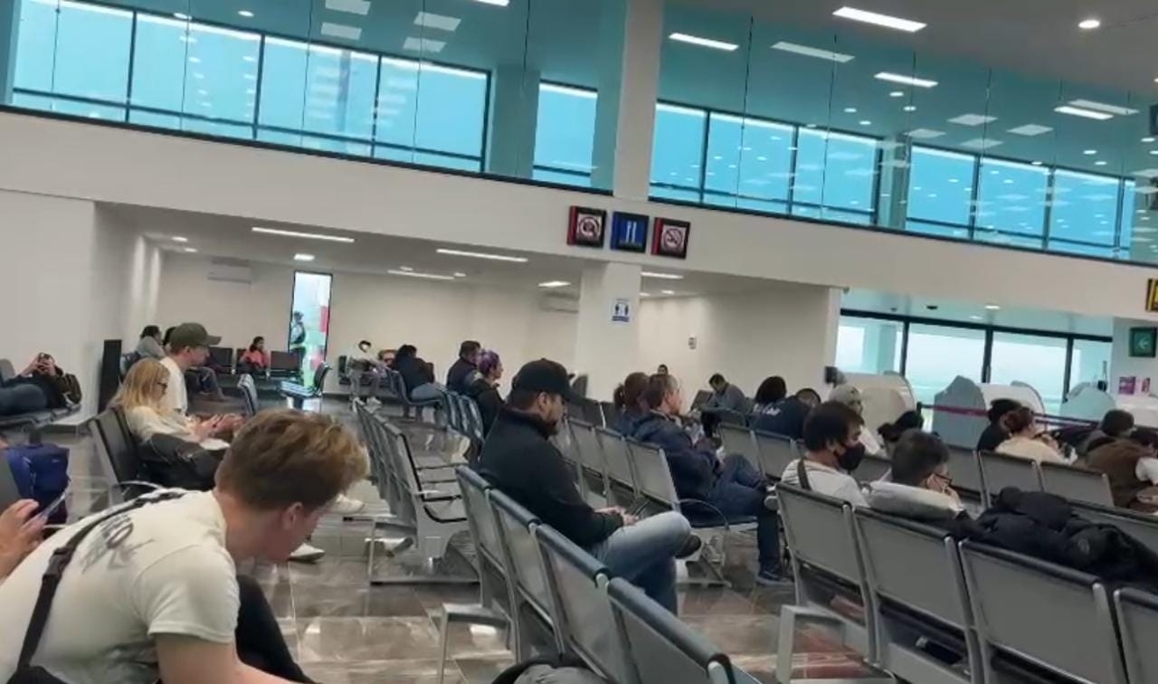 Aeropuerto de Chetumal desvía vuelos a Cozumel ante densa niebla