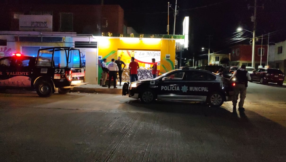 Violento asalto a puesto de elotes en Ciudad del Carmen