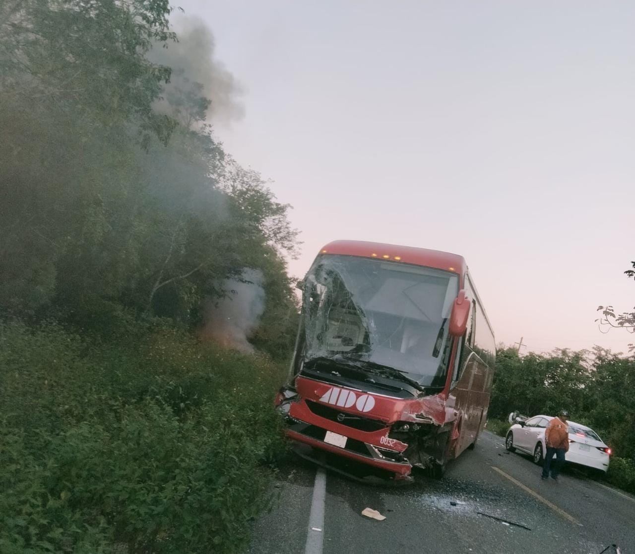 Choca ADO en la vía Kantunilkín-Chiquilá; hay un muerto: VIDEO