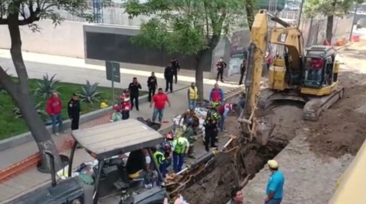 Un muerto y un herido dejó el derrumbe en Río San Joaquín, en CDMX