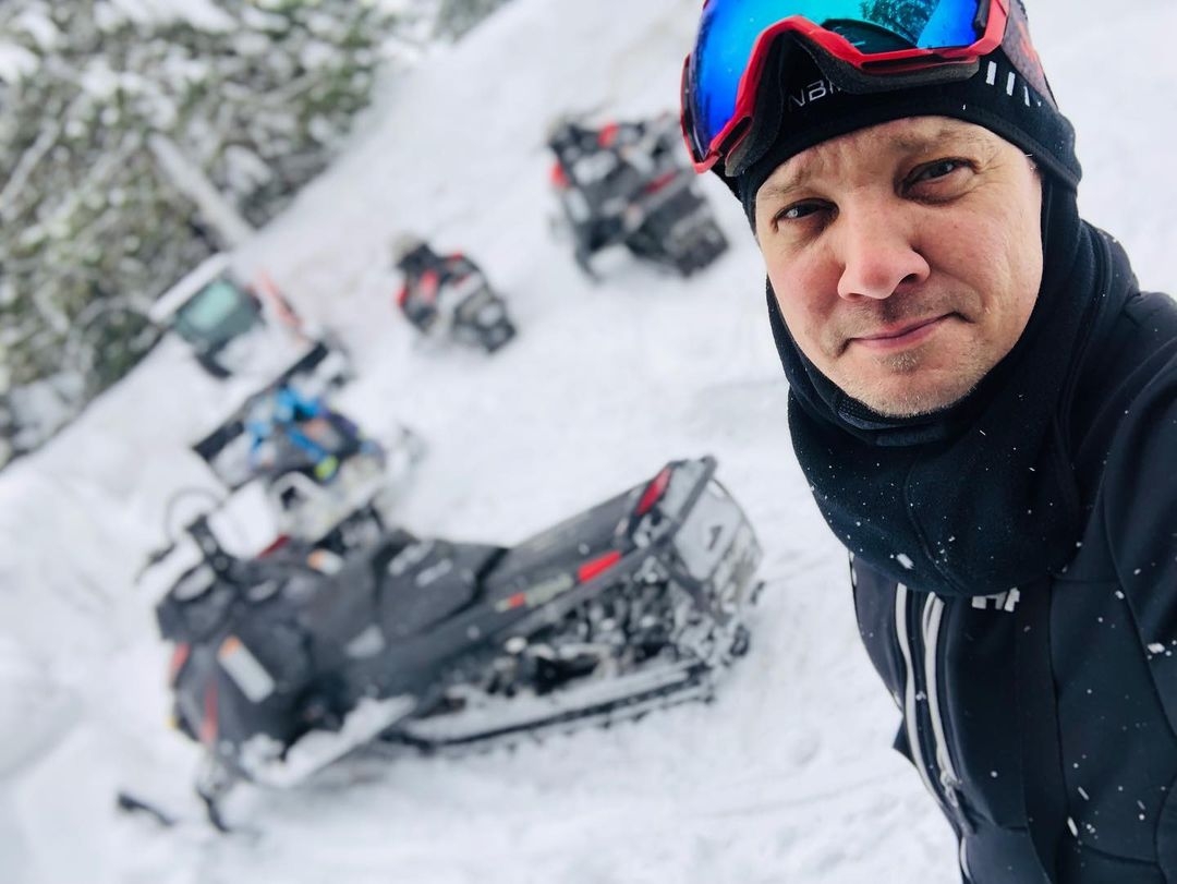 El actor vive en una zona de Nevada, donde las tormentas invernales hacen estragos en las rutas de camino. Foto: Especial