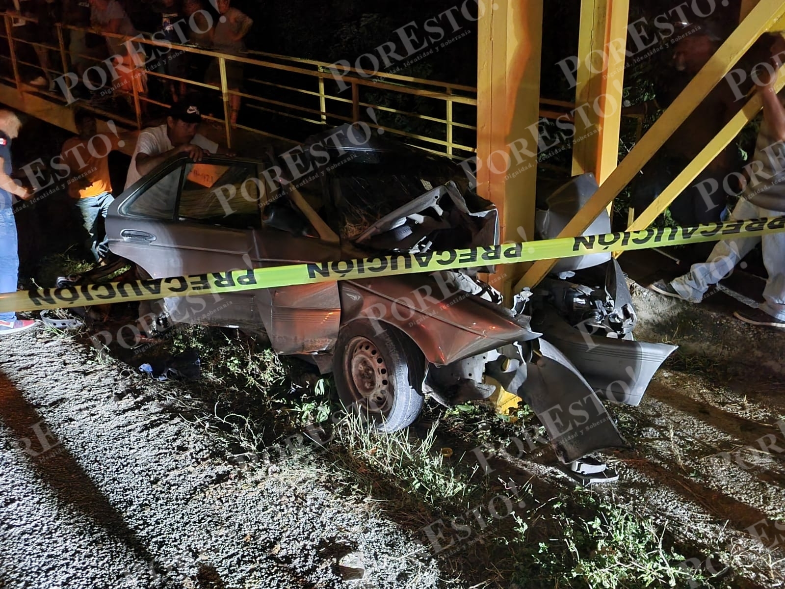 El hombre quedó sin vida dentro de los fierros retorcidos de su auto