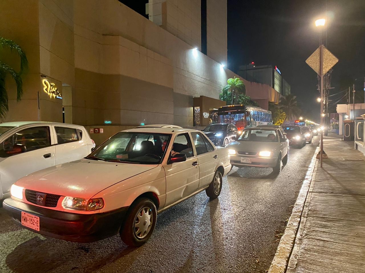 El centro de Mérida sufre de embotellamientos en hora pico