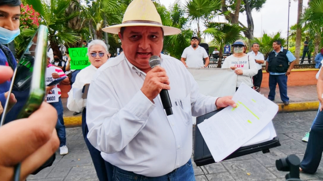 Maestros de Mérida denuncian irregularidades en la entrega de plazas en Yucatán