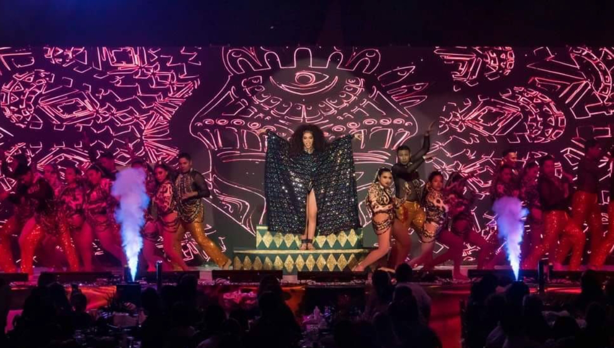 La reina del Carnaval de Campeche 2023 presentó su comparsa