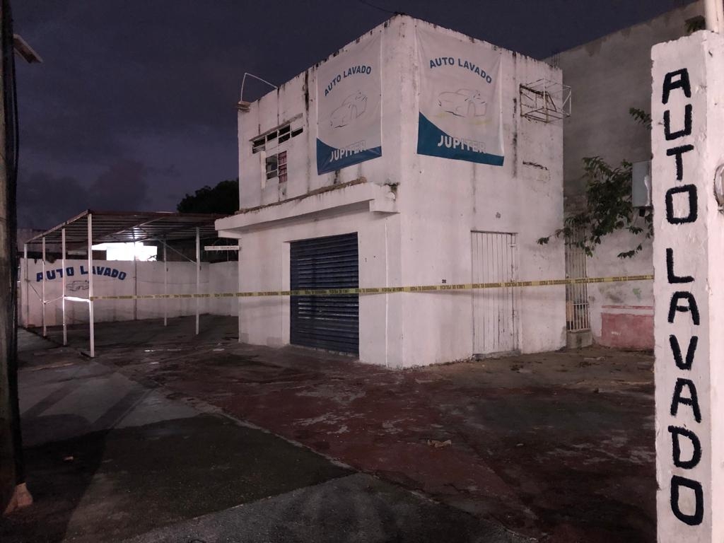 Hallan cuerpo putrefacto en un lavado de autos en Cancún