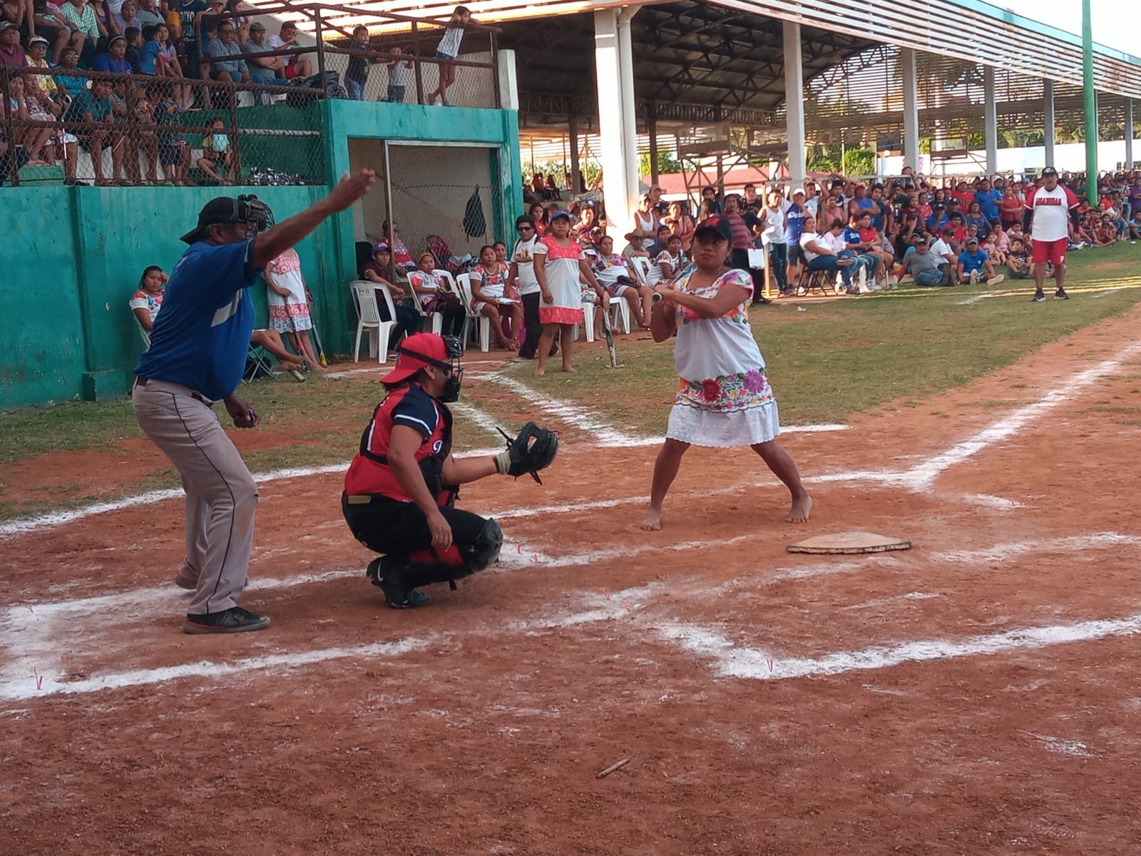 Las Amazonas de Yaxunah sufrieron durante el partido pero consiguieron el empate