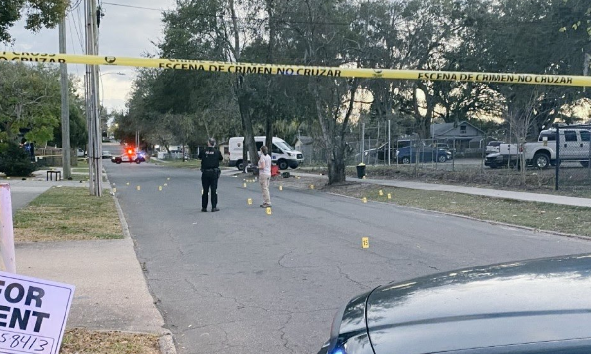 Los investigadores dijeron que el suceso ocurrió cerca de Iowa Avenue North y Plum Street alrededor de las 3:43pm
