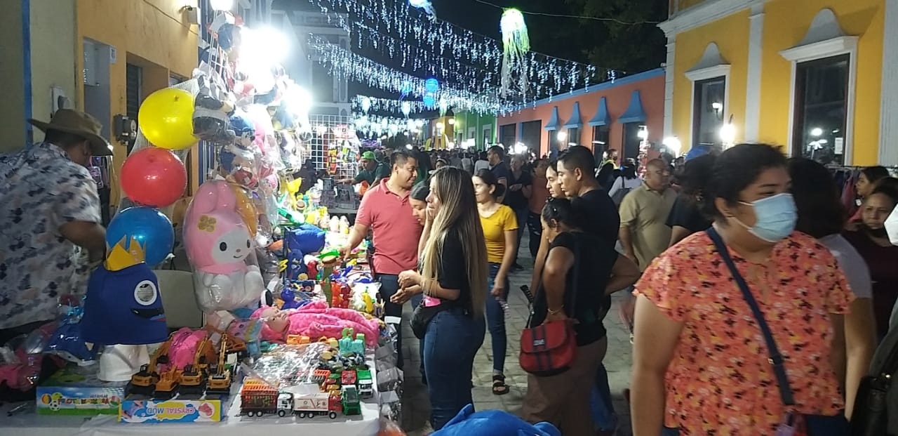 Comerciantes acusan al Ayuntamiento de Ciudad del Carmen de lucrar con Paseo de Reyes