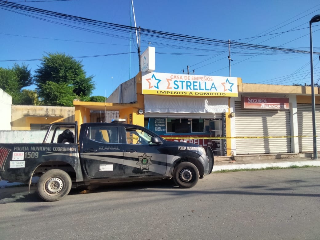 Roban oro y celulares de una casa de empeño en Izamal