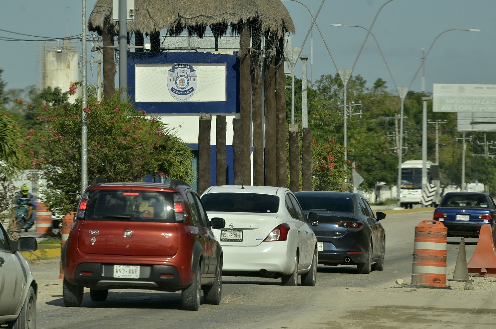 Cancún: Se registra una afluencia importante de vehículos por el término de vacaciones
